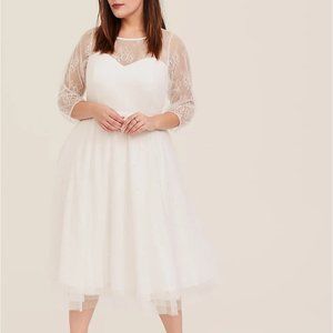 Elegant White Lace Midi Dress